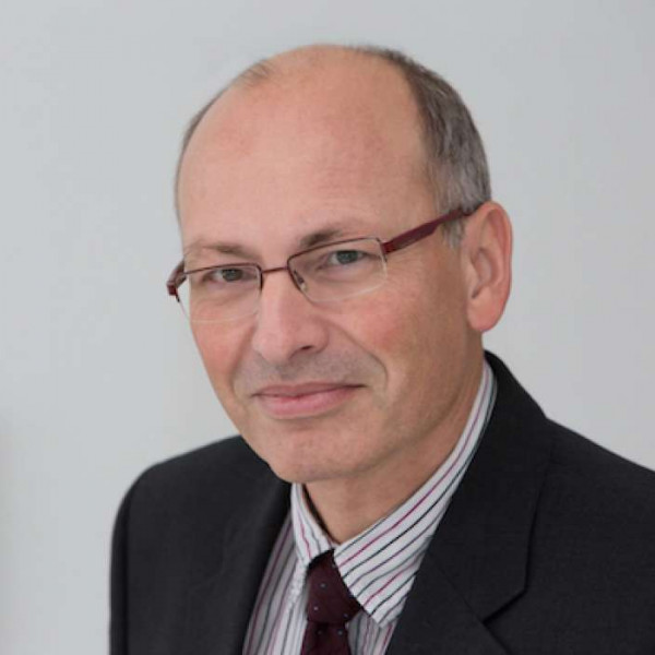 Dr. Manfred Steins